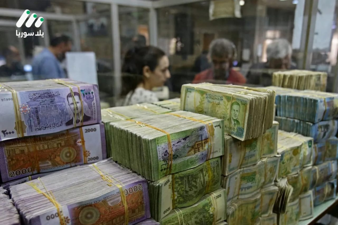 تقرير يكشف تباطؤ وتيرة التصخم في سوريا بعد سقوط الأسد