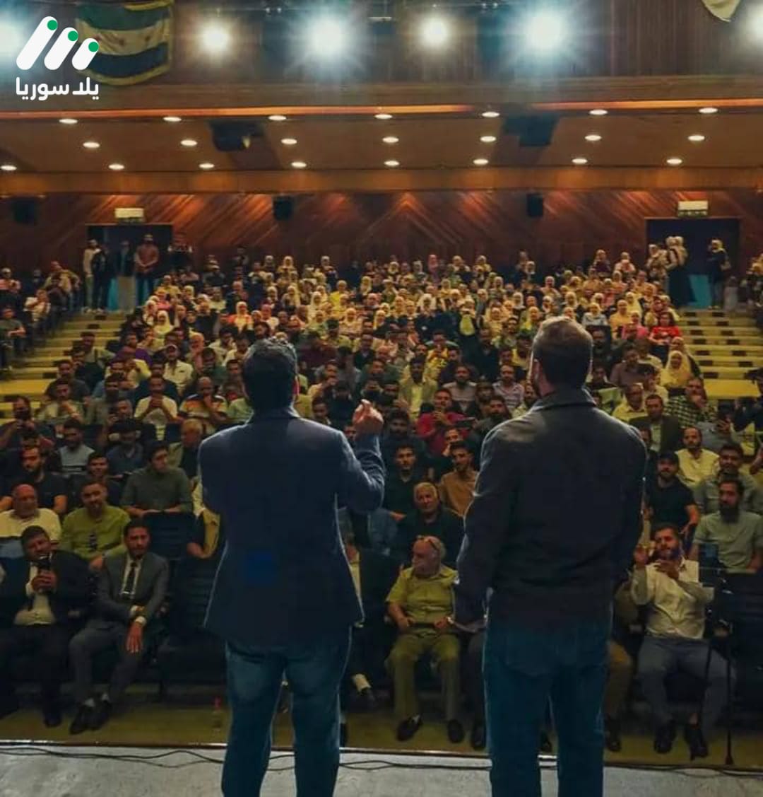 &#8220;صوت يليق بمن صمدوا&#8221; أمسية تملأ قصر الثقافة في حمص بالشعر والإنشاد
