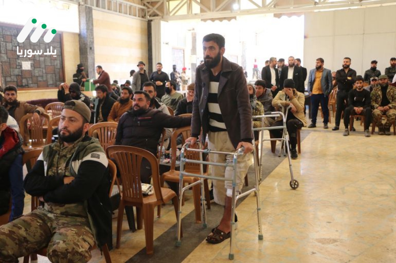 أجسادهم مقعدة… لكنهم قادوا الوعي في الثورة